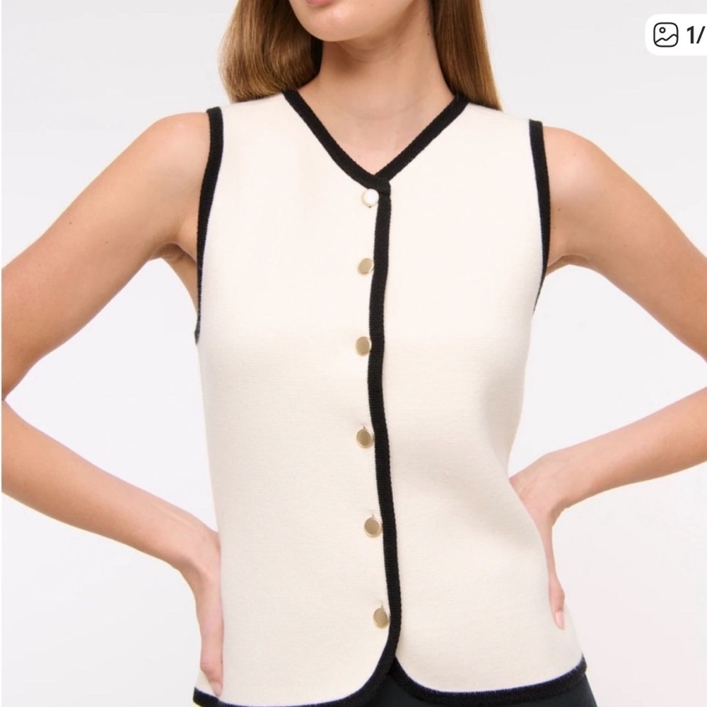 Stylish Cream and Black Sleeveless Buttoned Top
